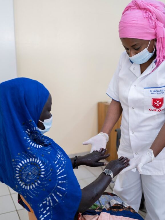 Rééducation orthopédique et traumatologique au Cameroun